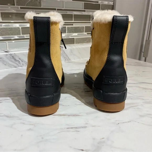 Sorel‎ winter boots size 6 - Picture 3 of 15